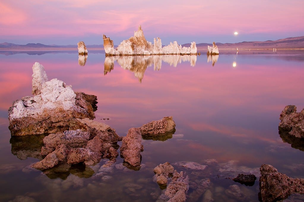 Alpenglow on Mono Lake