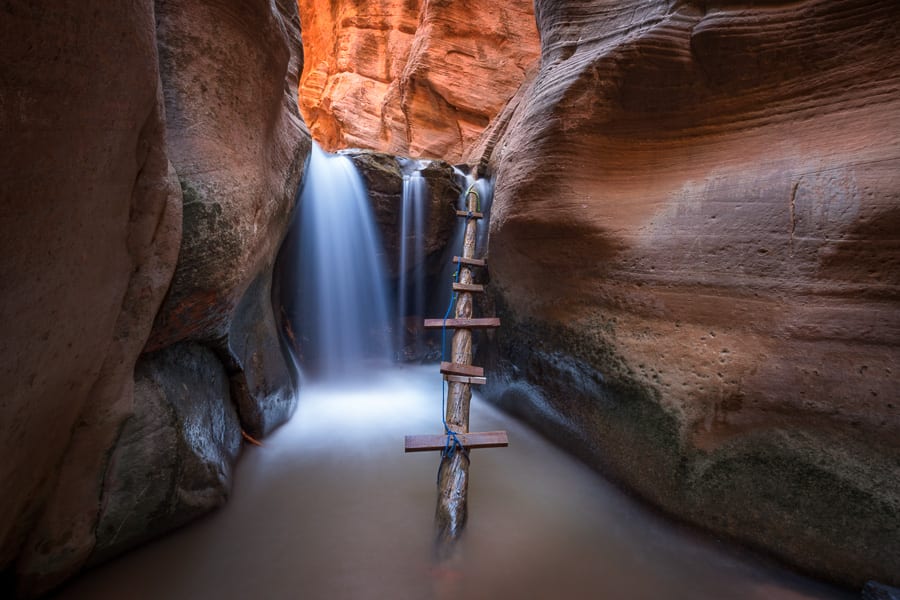 hiking southern utah slot canyons