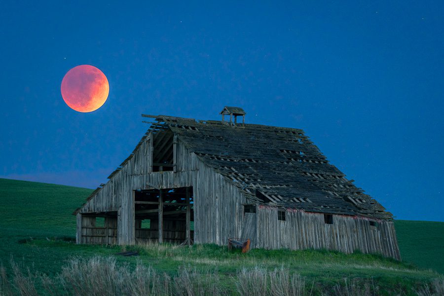 Palouse Barns Photo Workshop Full Moon Lunar Eclipse