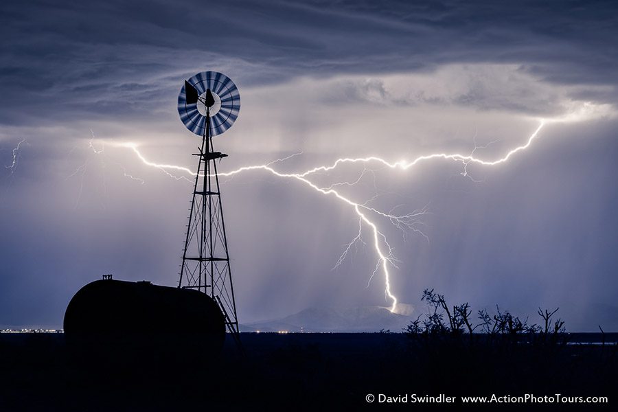 Storms and Saguaros Storm Chasing Workshop David Swindler